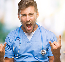 Wir suchen: Examinierte Altenpfleger (m/w/d) für den Nachtdienst!